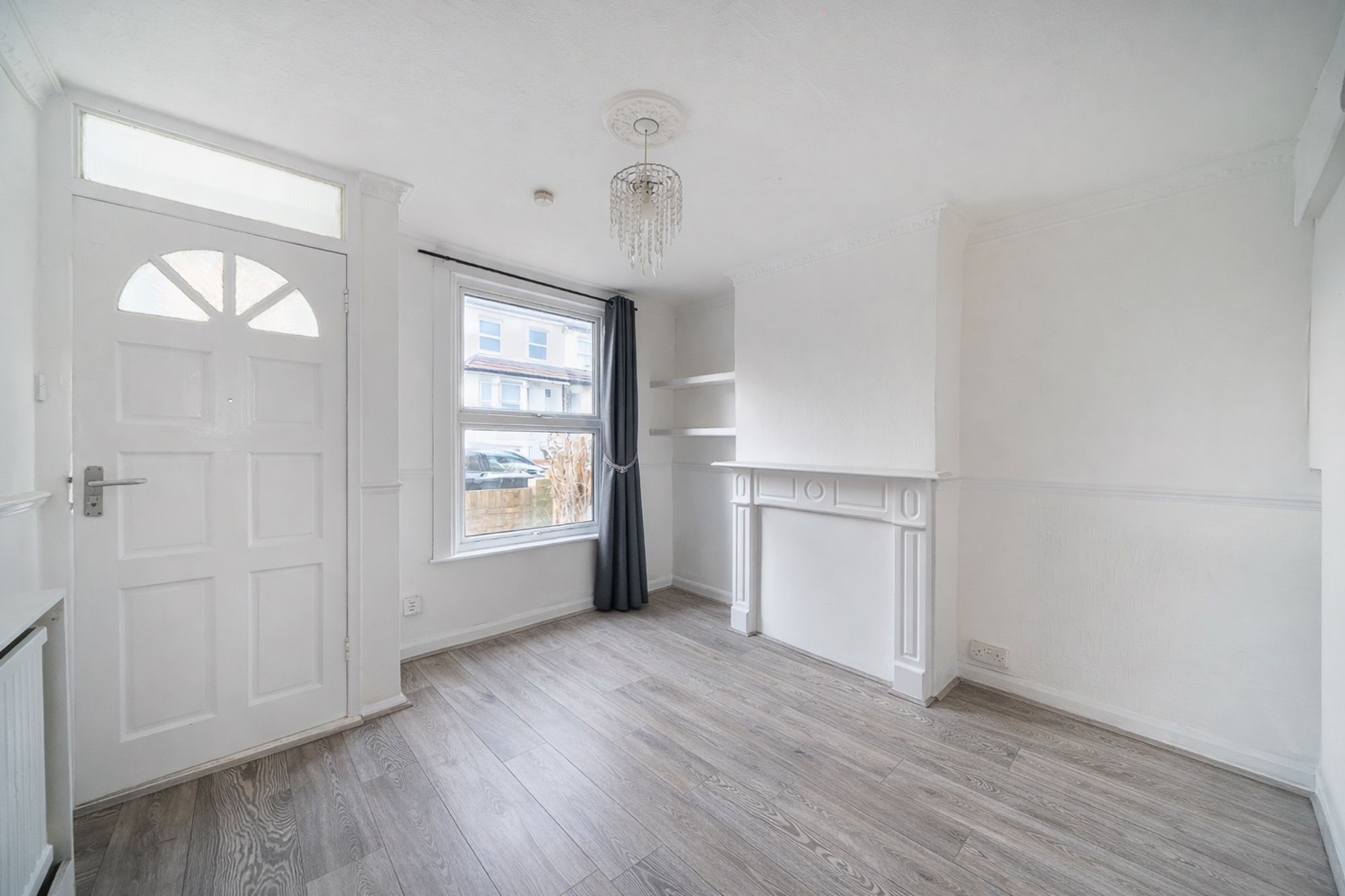 Secondary property image