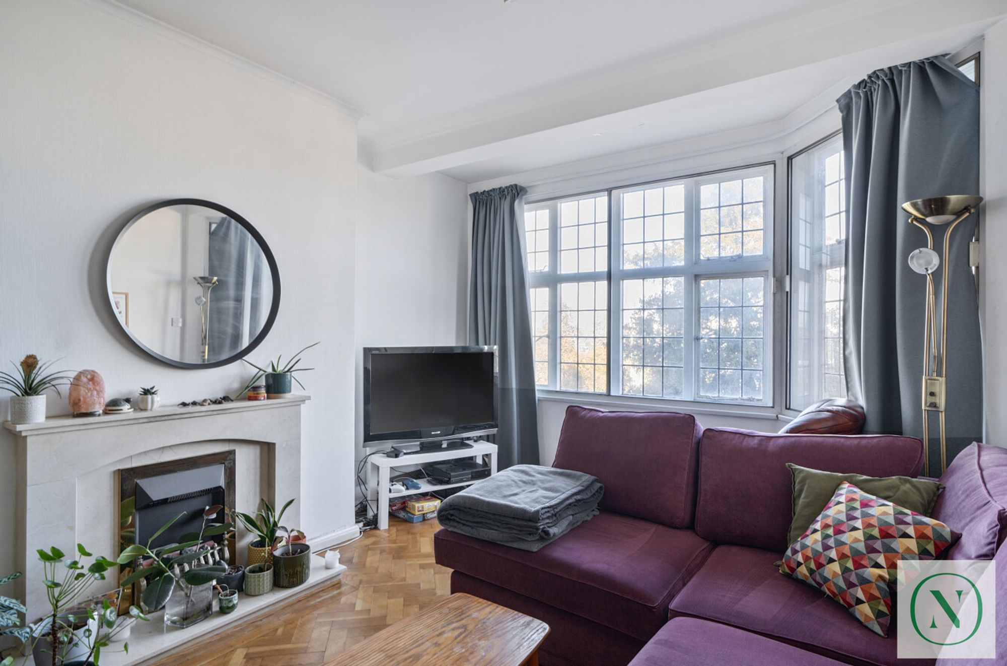 Secondary property image