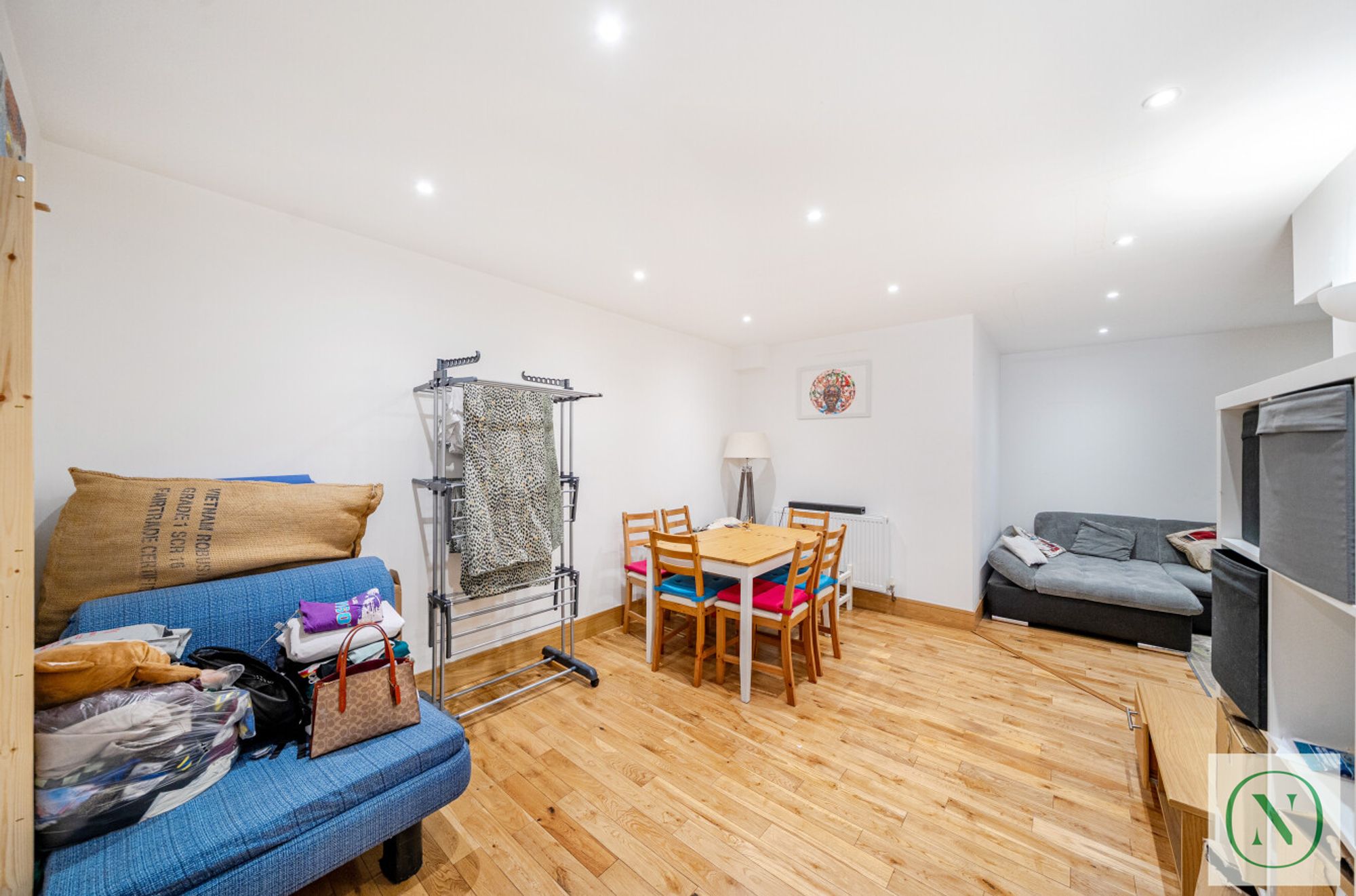 2 bedroom flat for sale