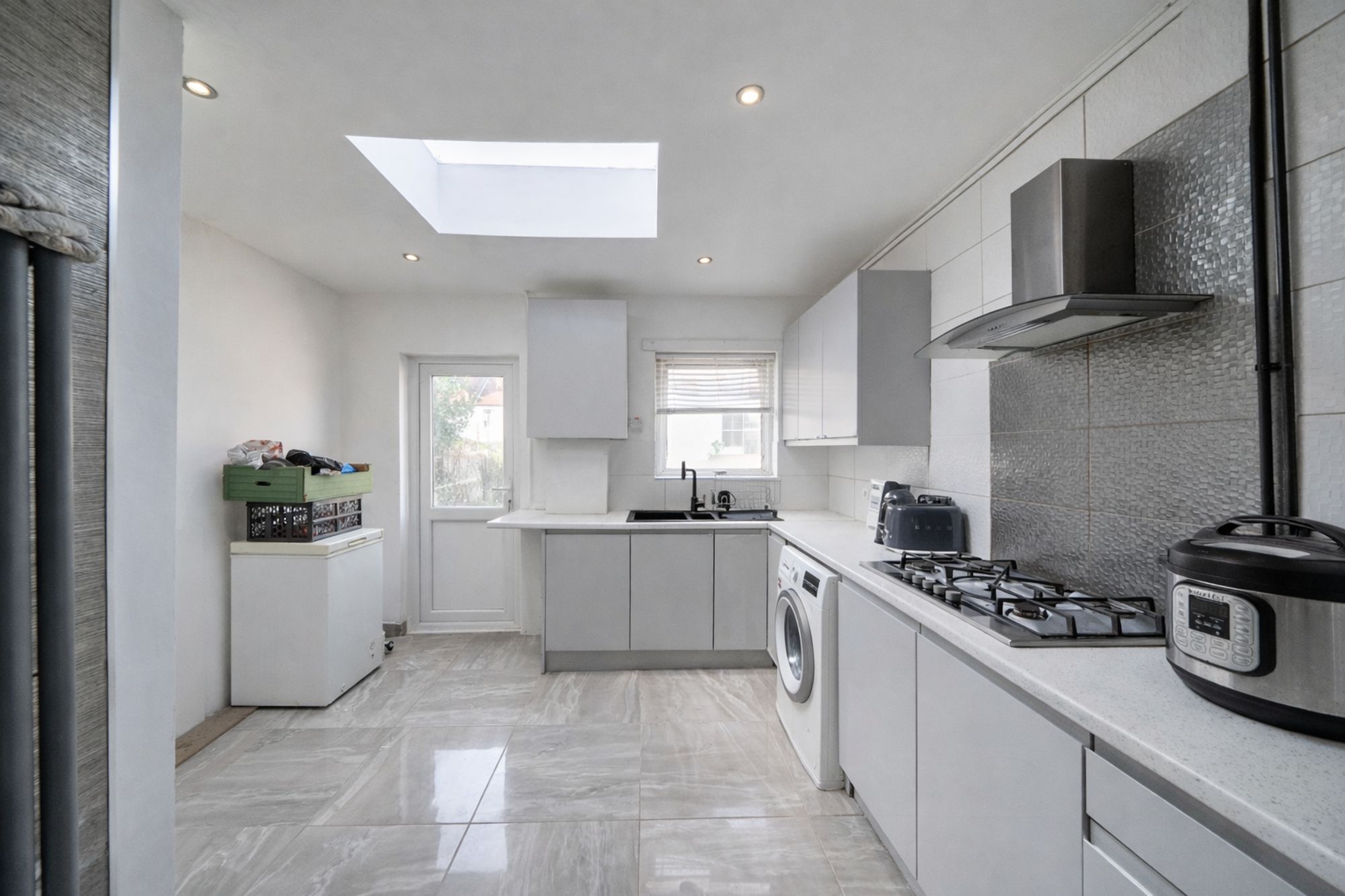 Secondary property image