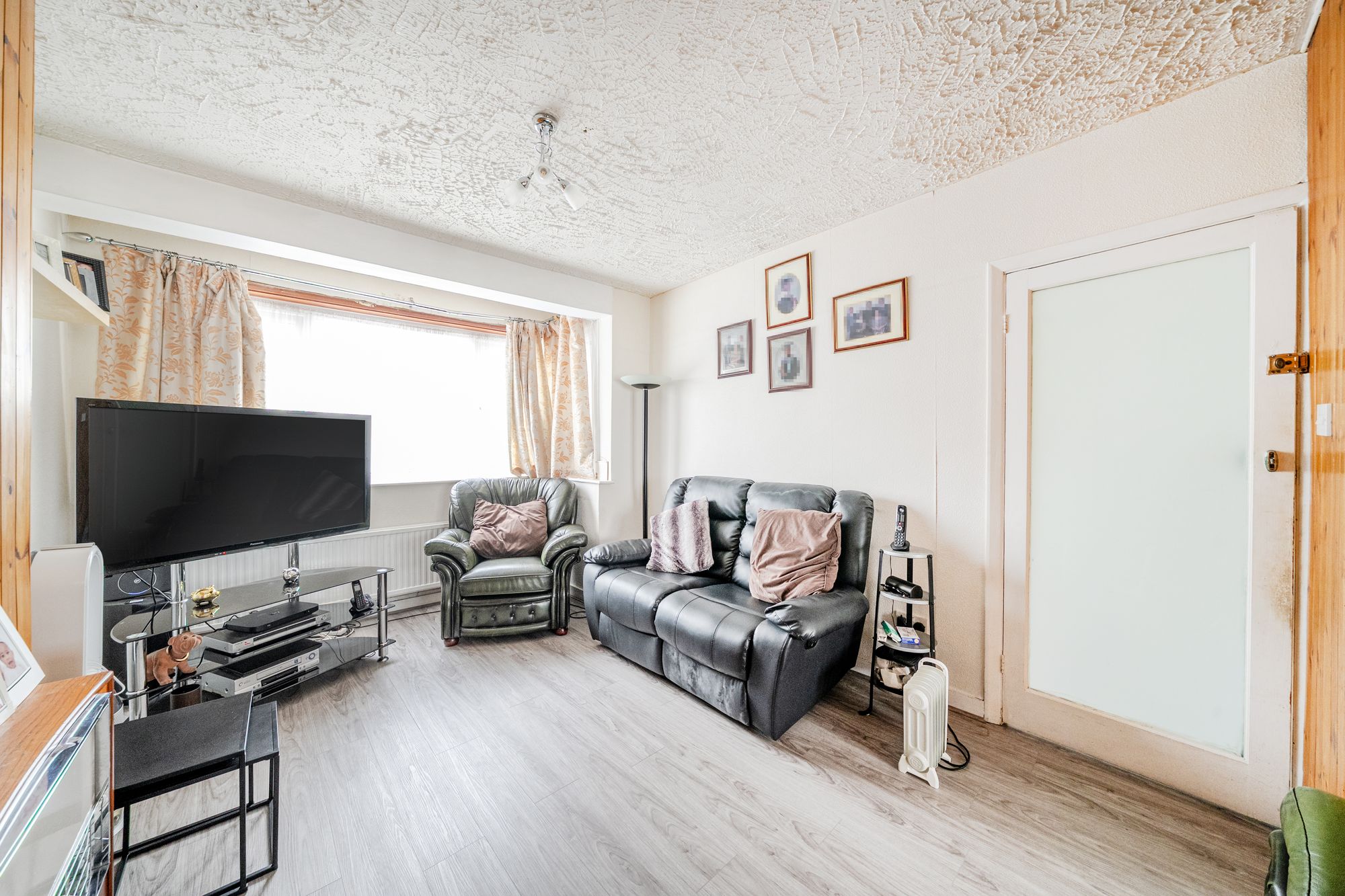 Secondary property image