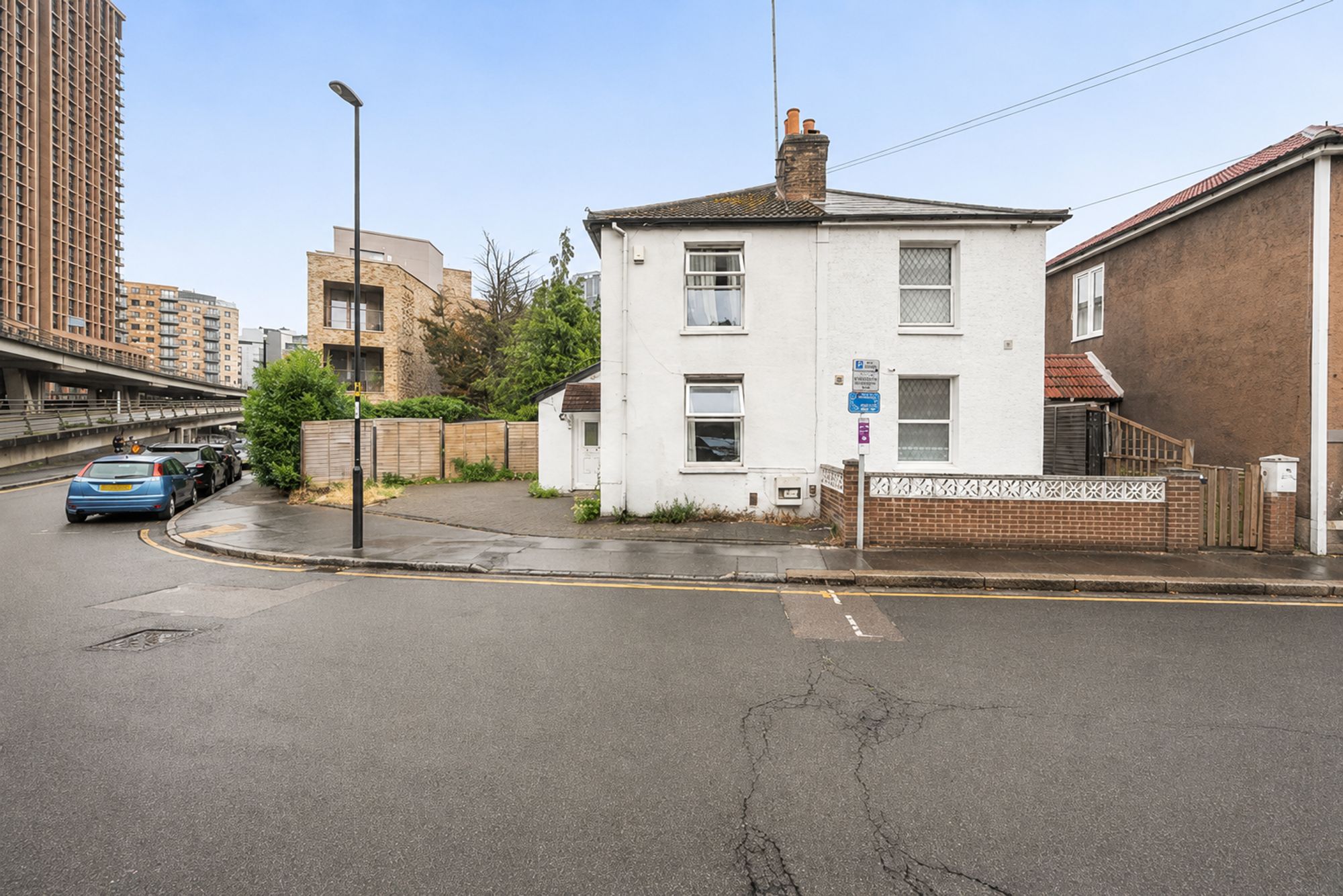 Property main image