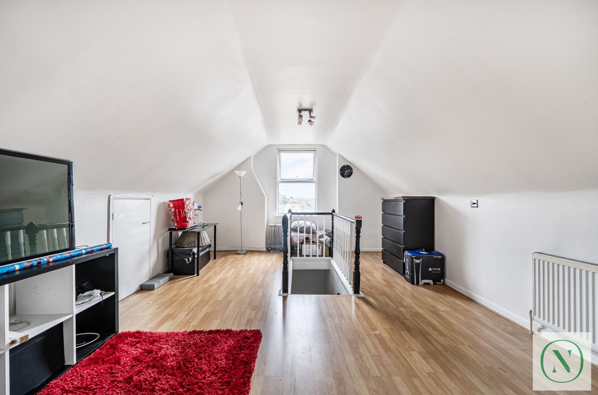 Secondary property image