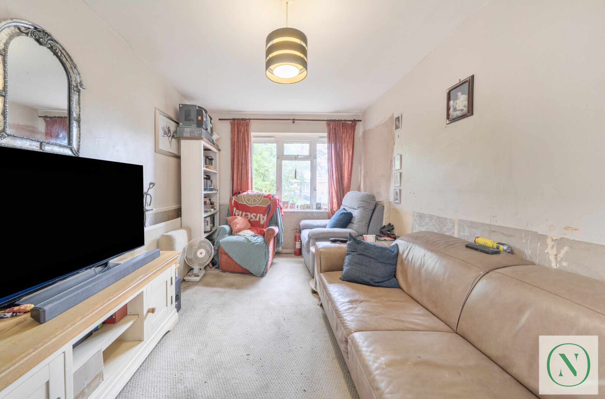 Secondary property image