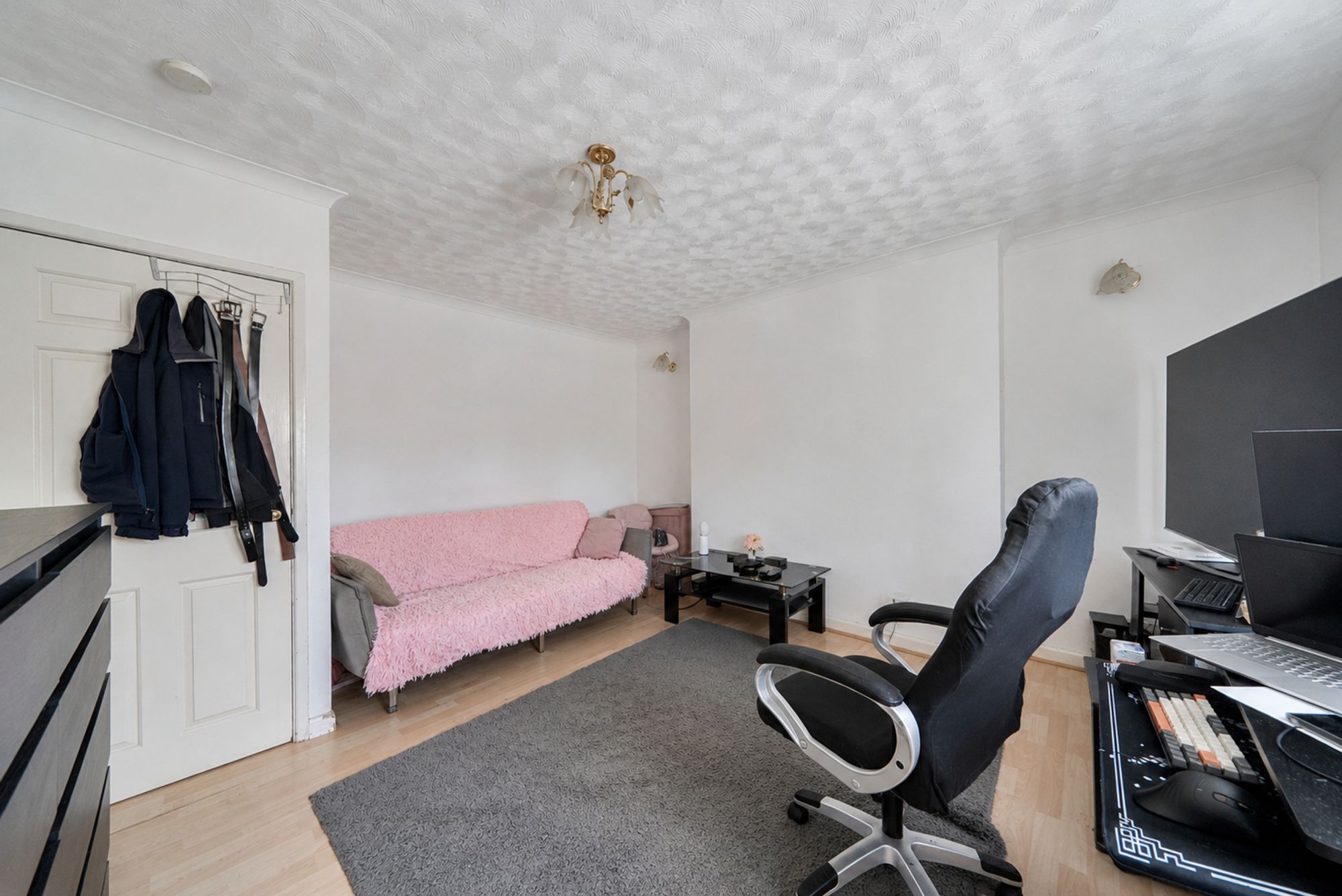 Secondary property image