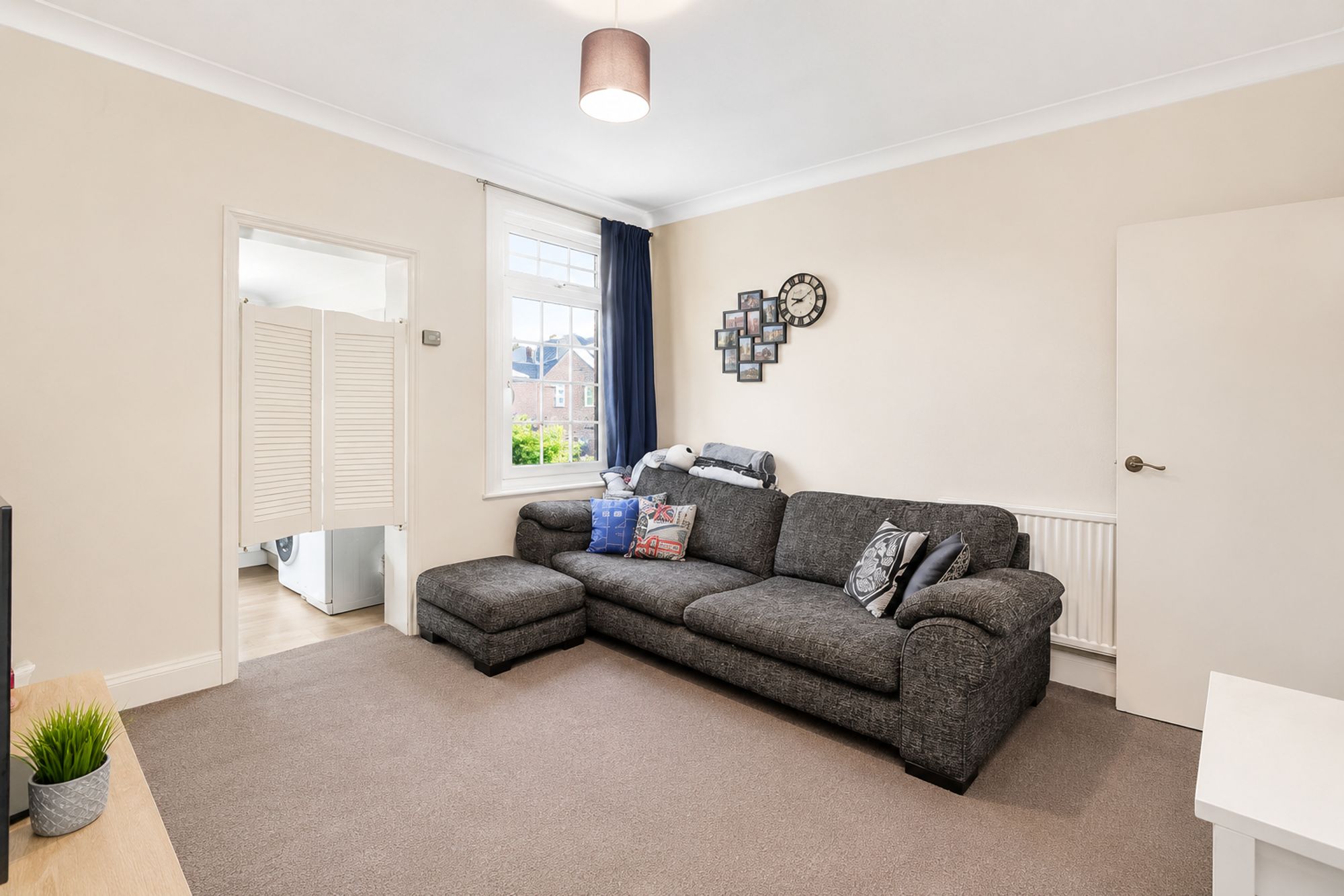 Secondary property image