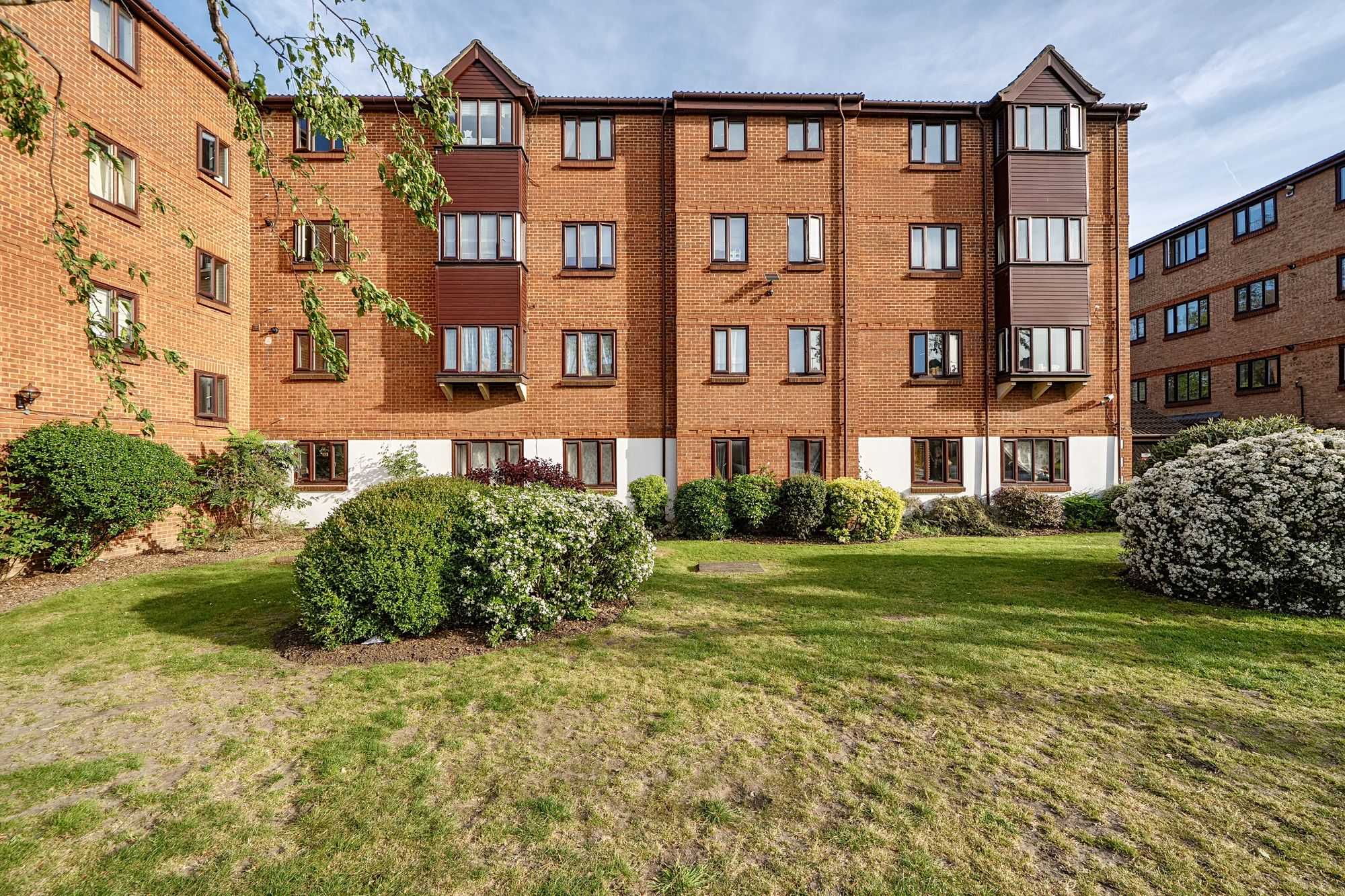 Secondary property image