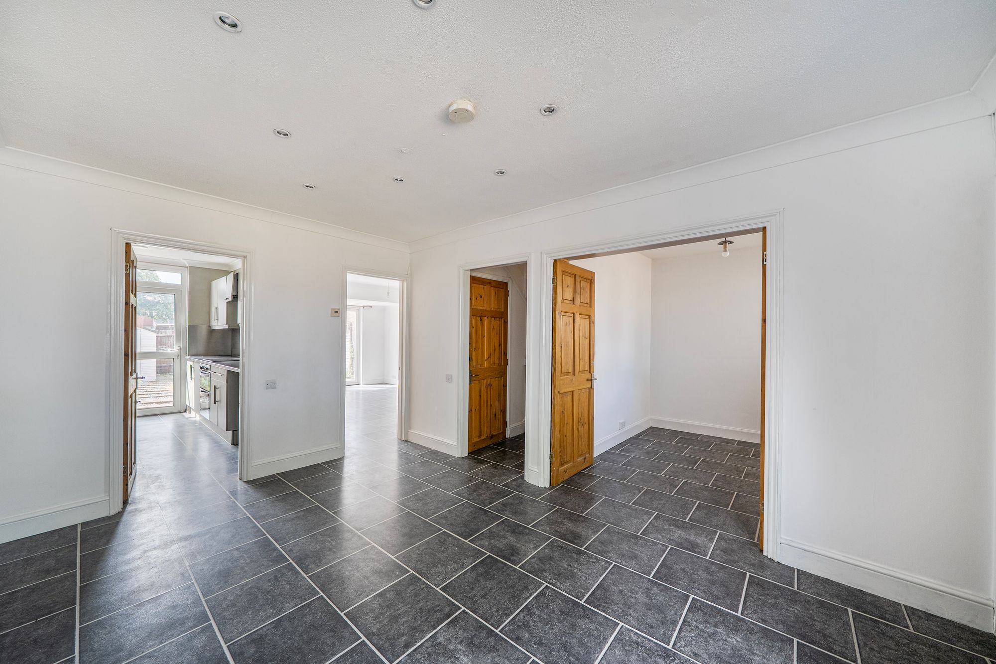 Secondary property image