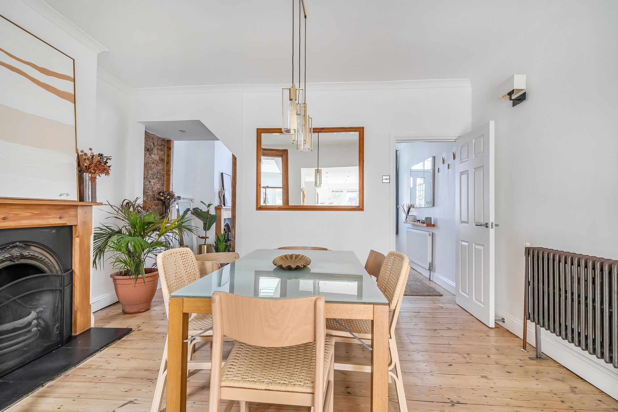 Secondary property image